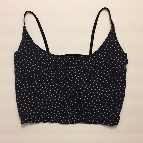 Brandy Melville Tops - BRANDY MELVILLE FESTIVAL SEASON READY CROP TOP ✌